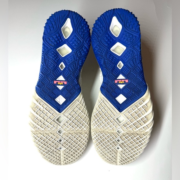 Nike LeBron XVIII 18 "Los Angeles By Day" Light Cream DB8148-200 Men's Size 10 - Picture 8 of 10